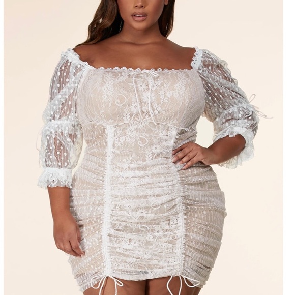 Plus Sized Ruched Lace Dress - Picture 2 of 3